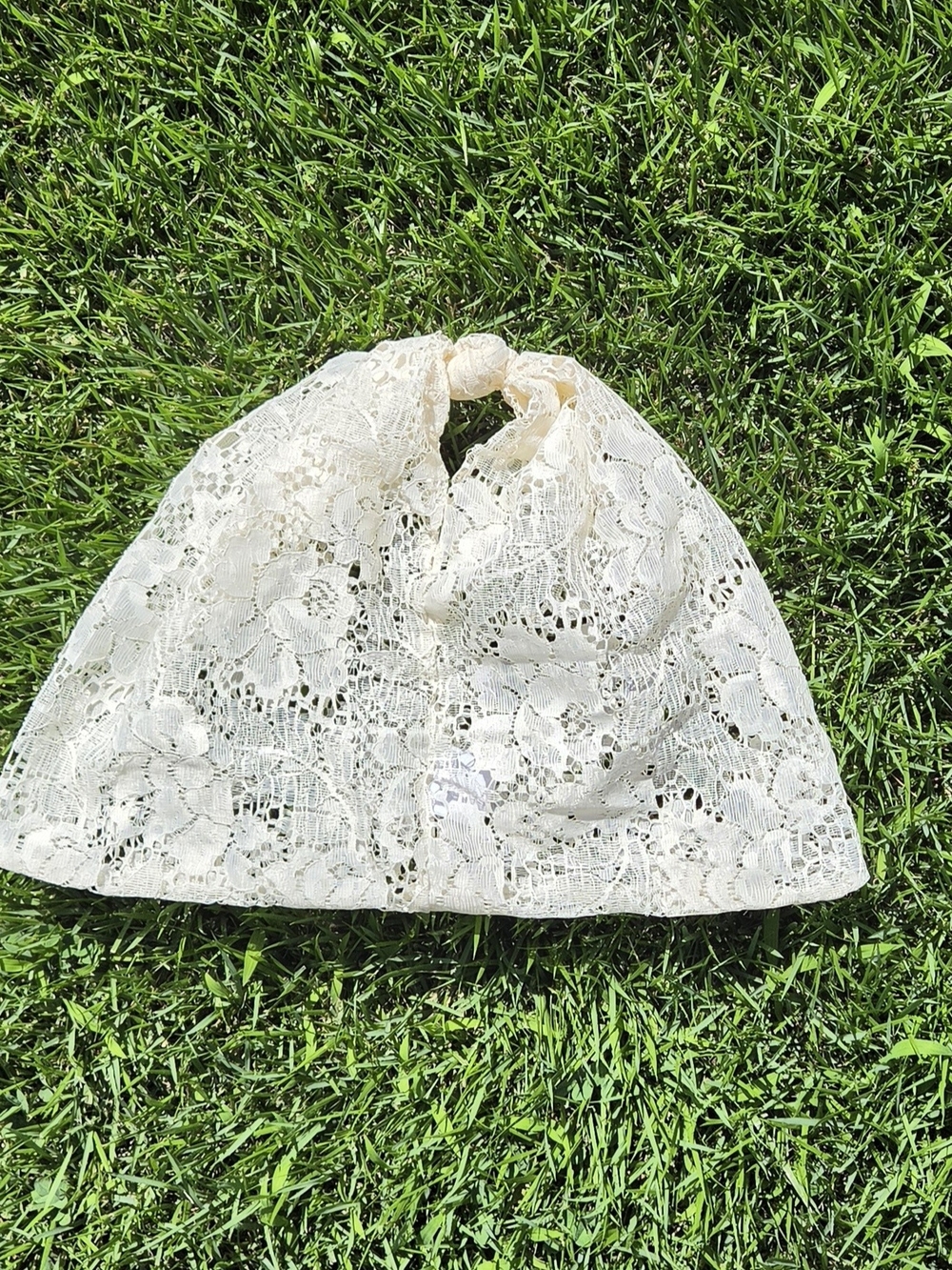 Handmade Delicate Lace Knotted Handle Bag